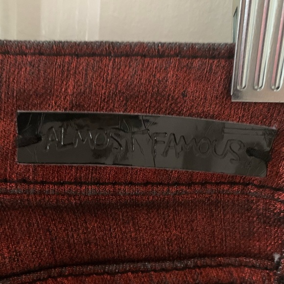Almost Famous Metallic Red Skinny Jeans with Black Stitching Size 5 - Picture 5 of 6